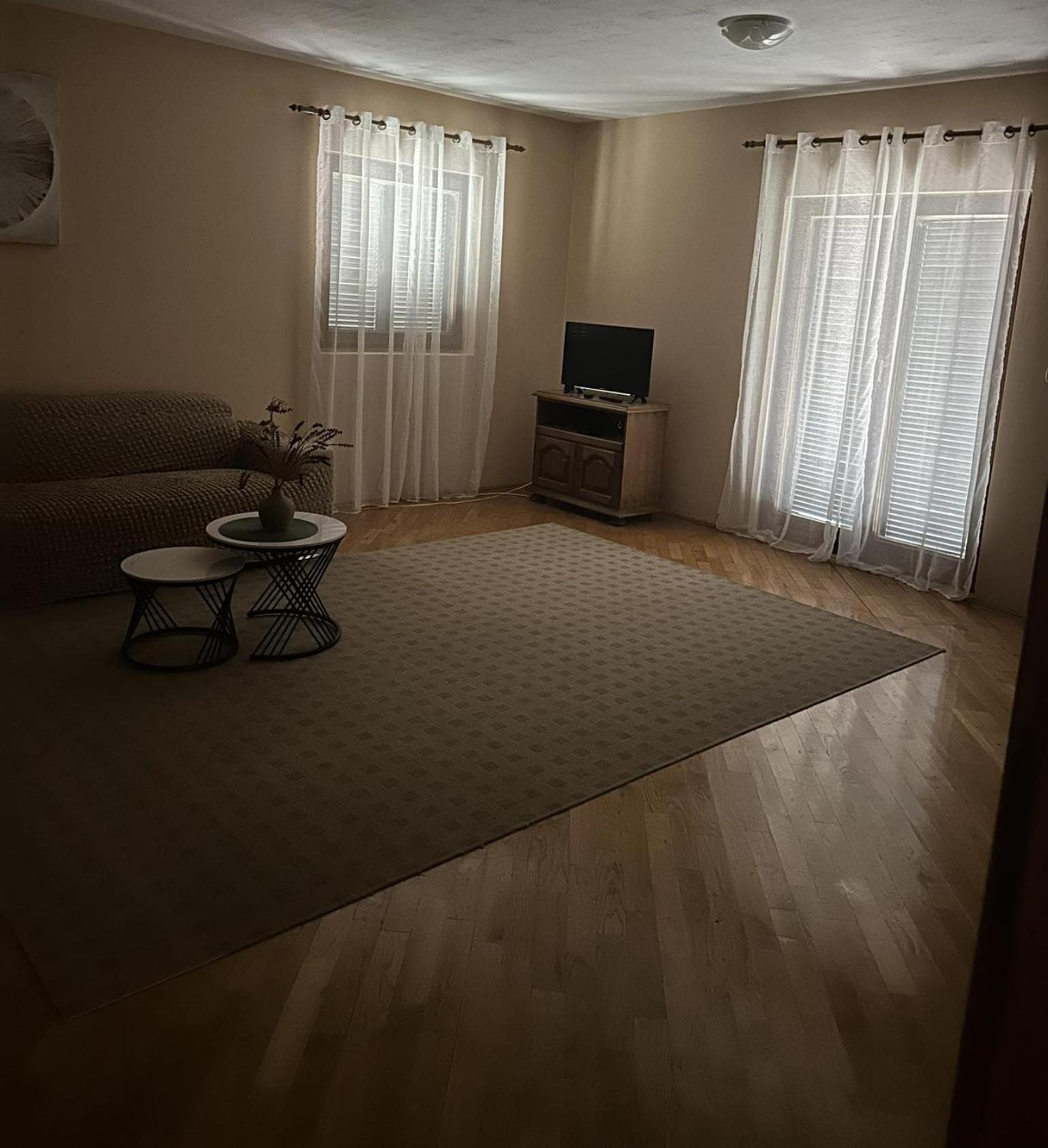 Mara Apartment